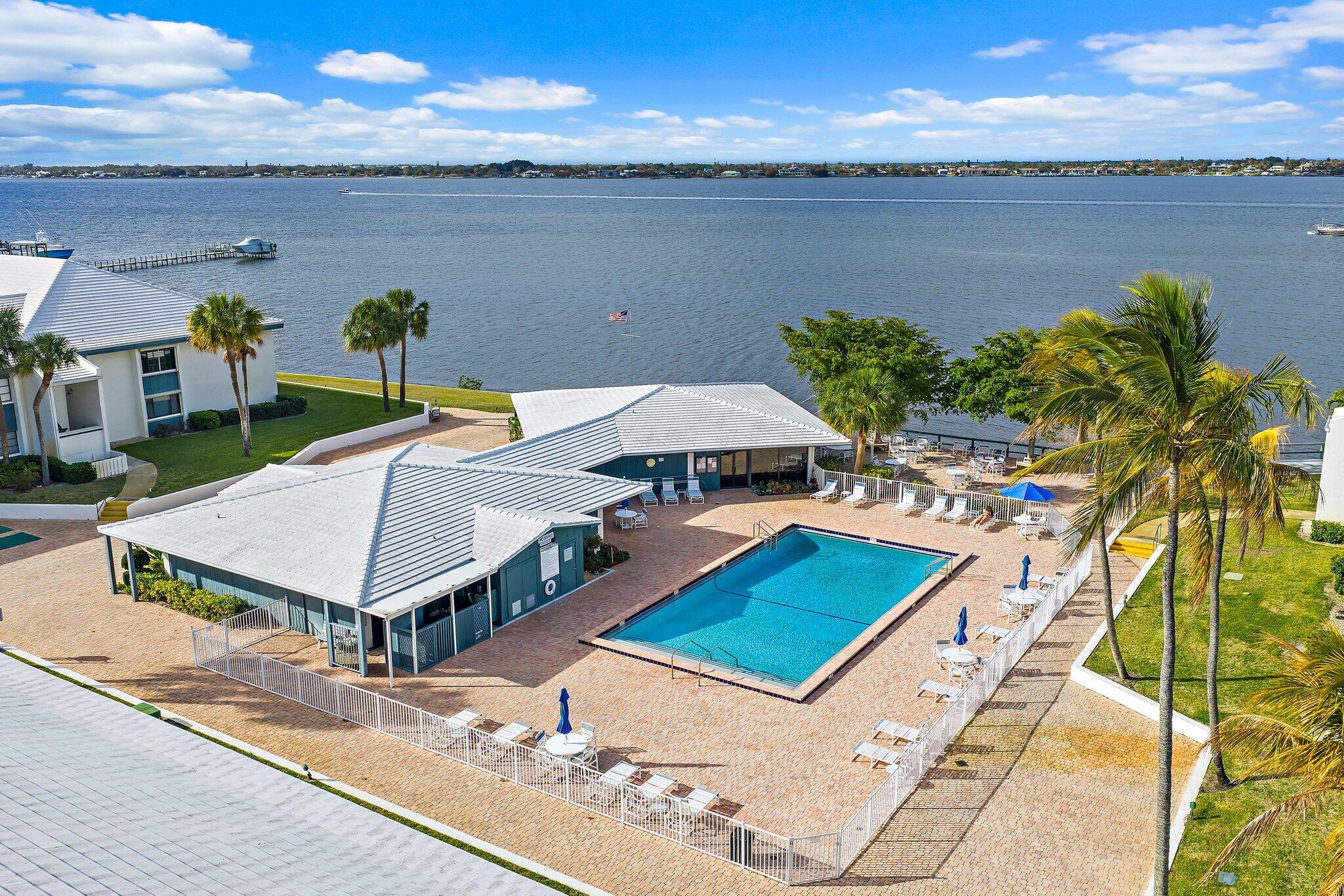 PIERPOINT YACHT CLUB CONDO - Residential