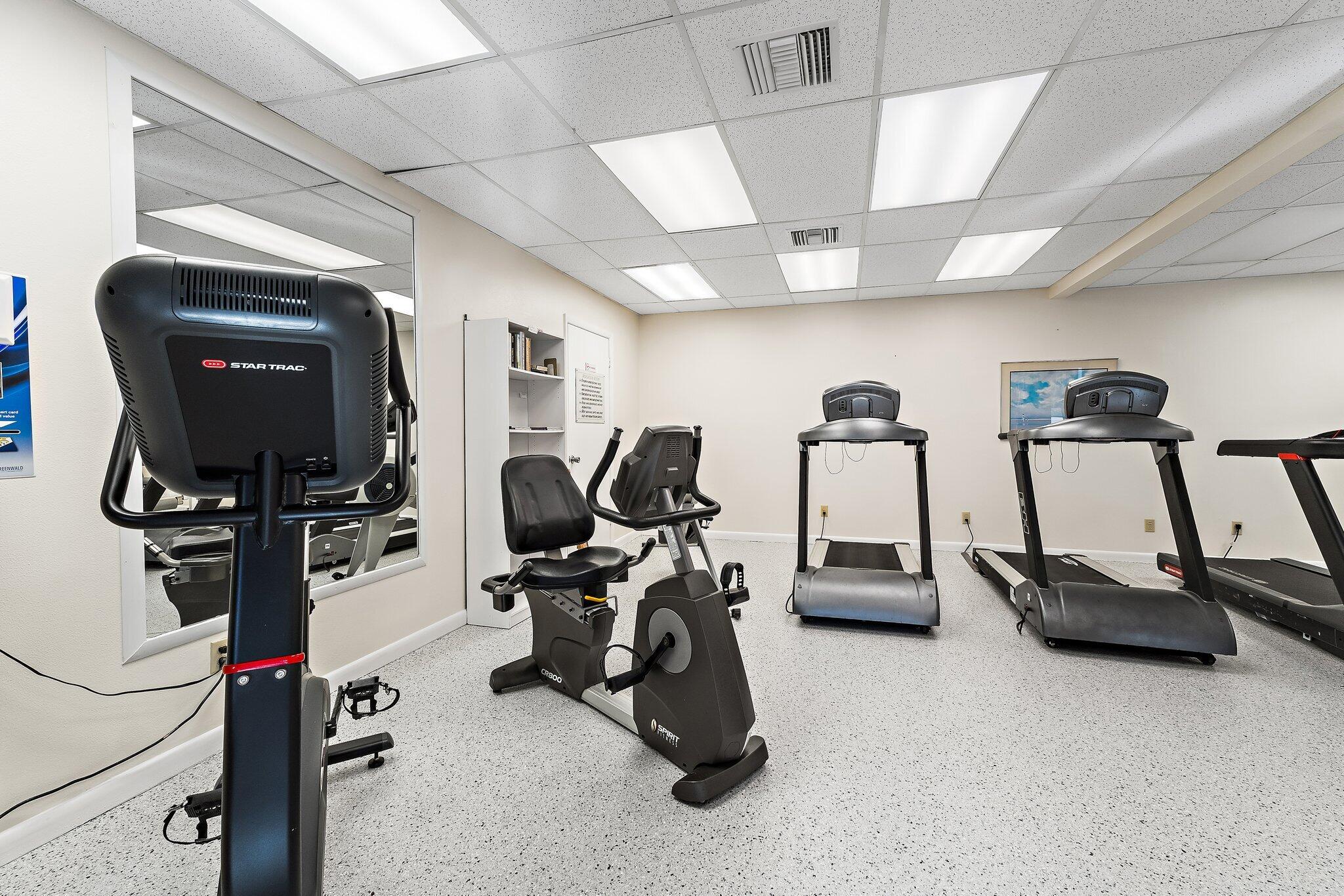 PIERPOINT YACHT CLUB CONDO - Residential