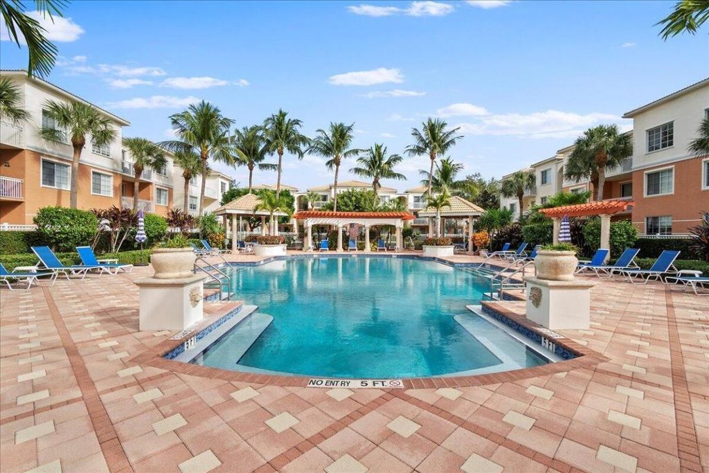 Photo of 6203 Myrtlewood Circle W, Palm Beach Gardens, FL 33418 (MLS # R11109014)