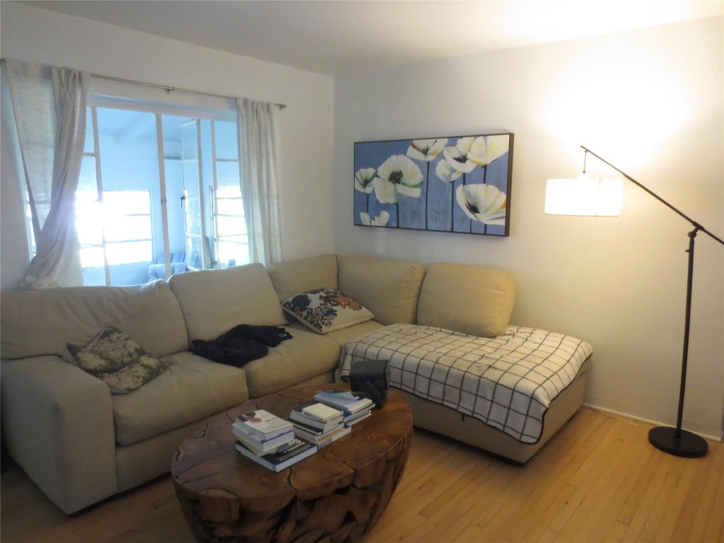 VICTORIA PARK - Residential Lease