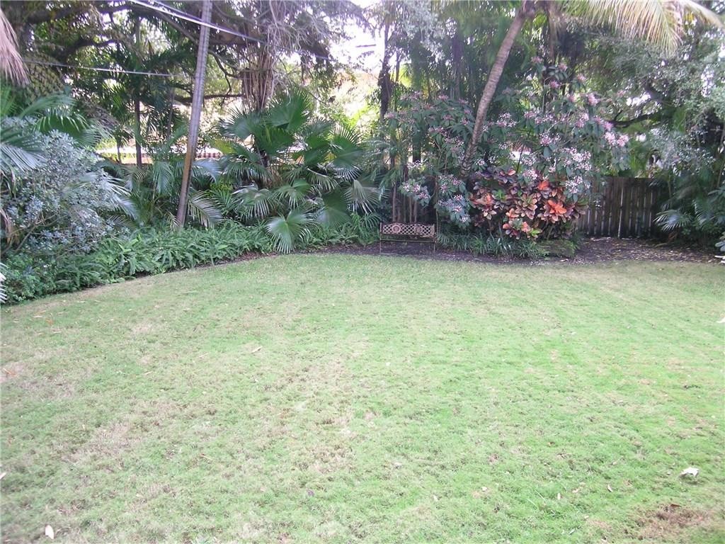 VICTORIA PARK - Residential Lease