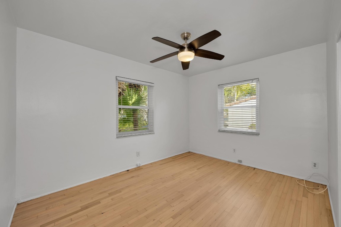 VICTORIA PARK - Residential Lease