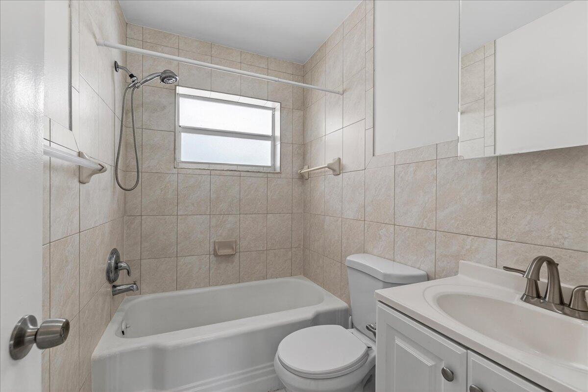 ESPANOLA CONDOMINIUM APARTMENTS - Residential