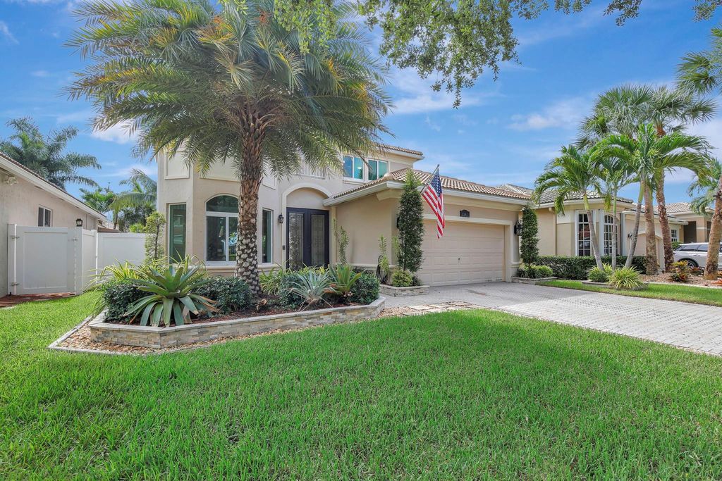 Photo of 6340 SW 195th Avenue, Fort Lauderdale, FL 33332 (MLS # F10515038)