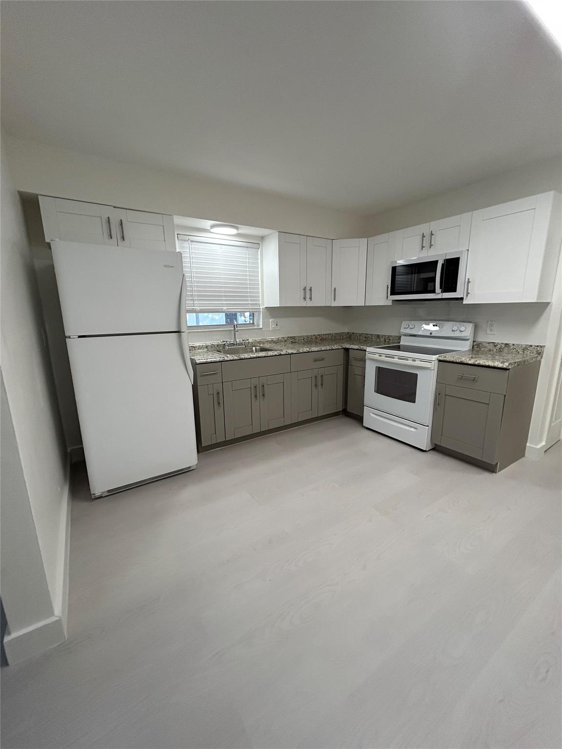 Lake Worth Town Add 01 - Residential Lease