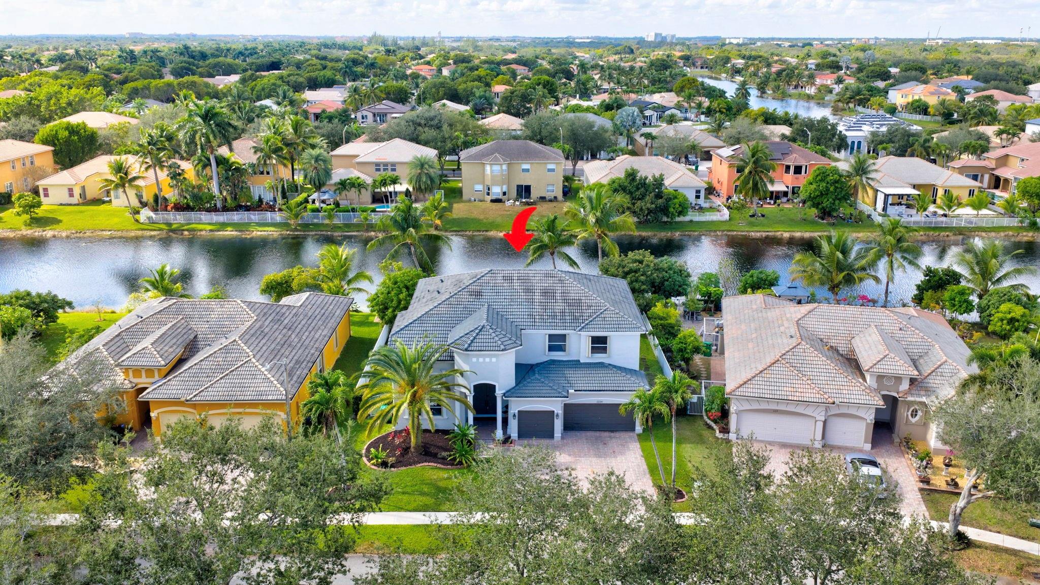 Pod 2 At Monarch Lakes 16 - Residential