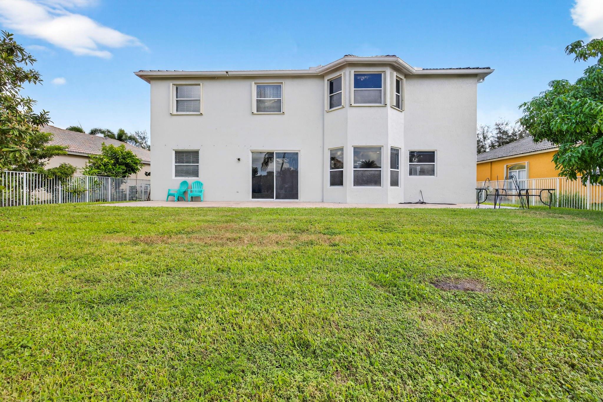 Pod 2 At Monarch Lakes 16 - Residential