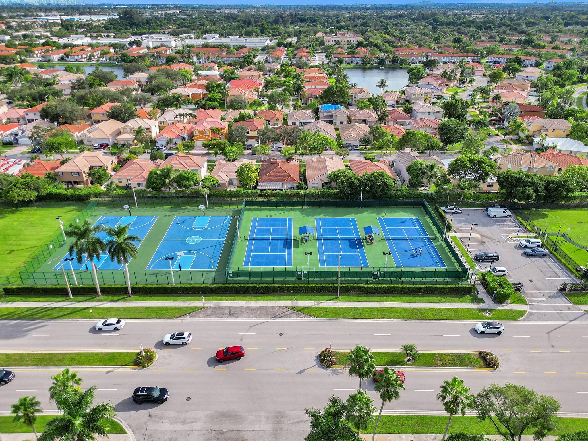 Pod 2 At Monarch Lakes 16 - Residential