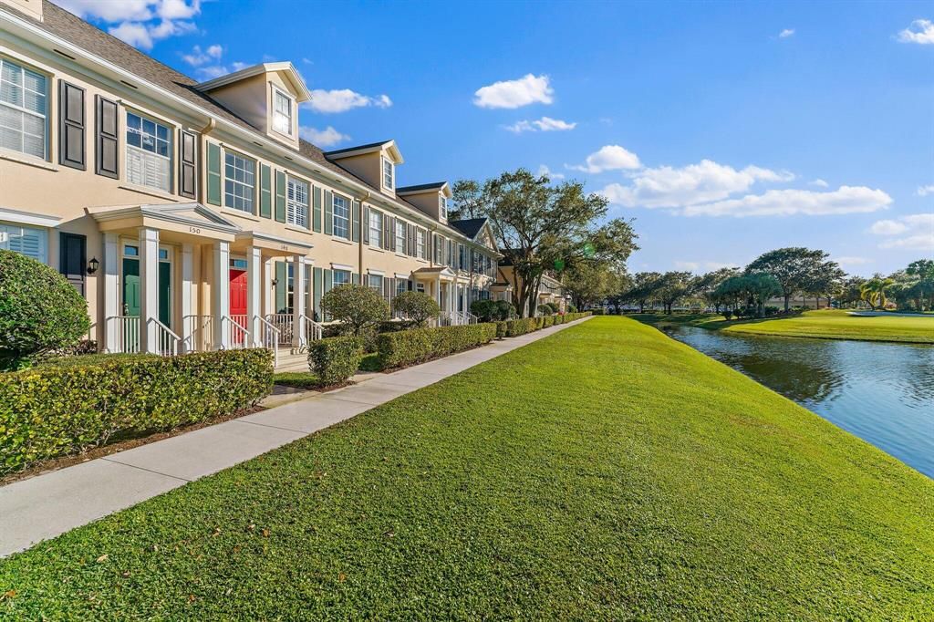 Photo of 148 Wentworth Court, Jupiter, FL 33458 (MLS # R10857690)