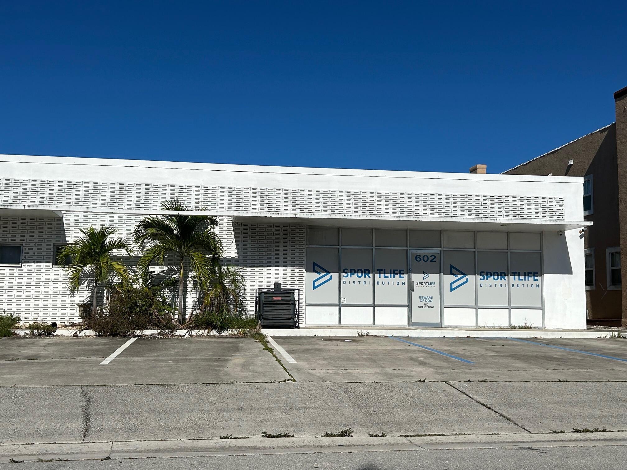 602 S 5th Street