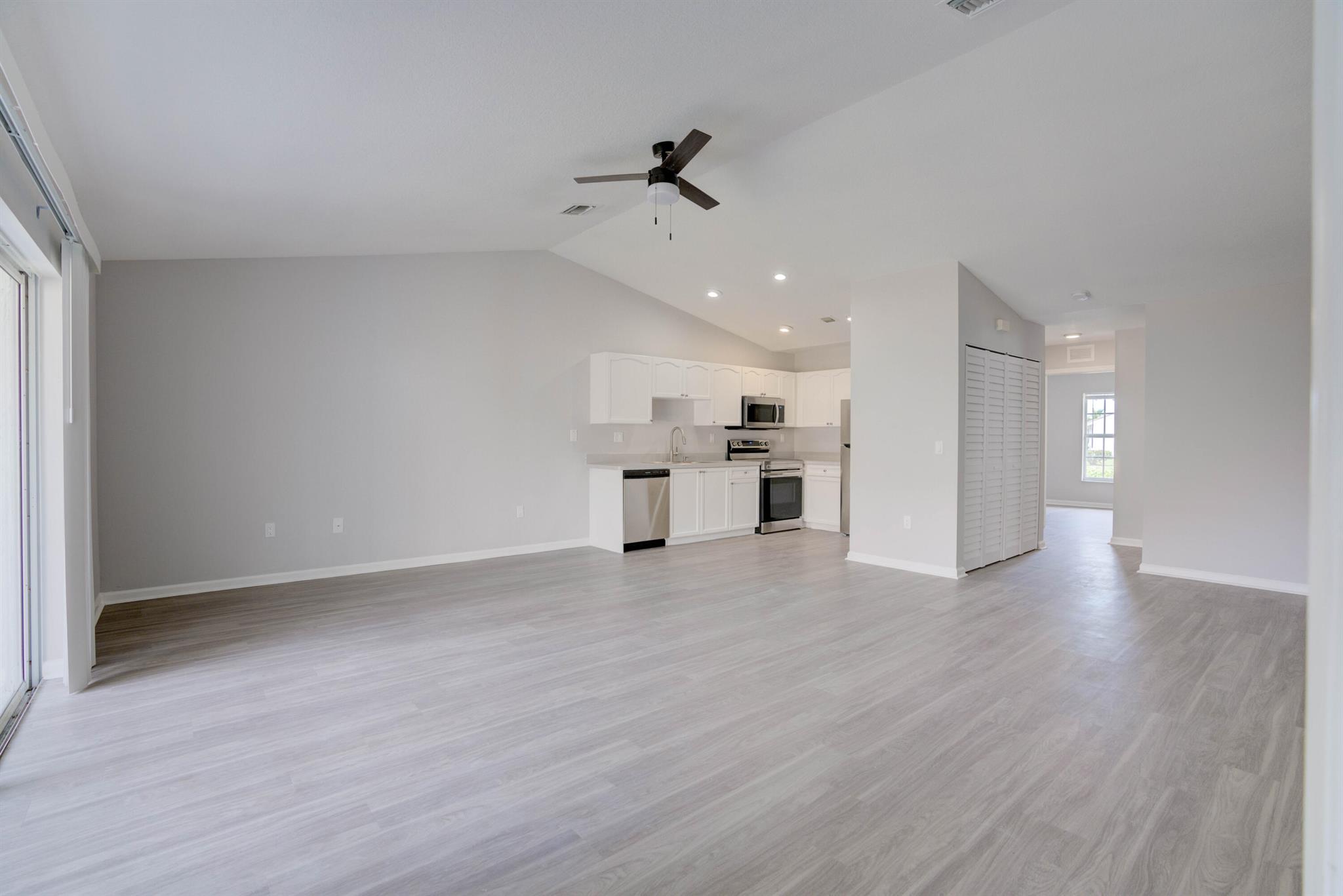 Palm Villas - Residential Lease