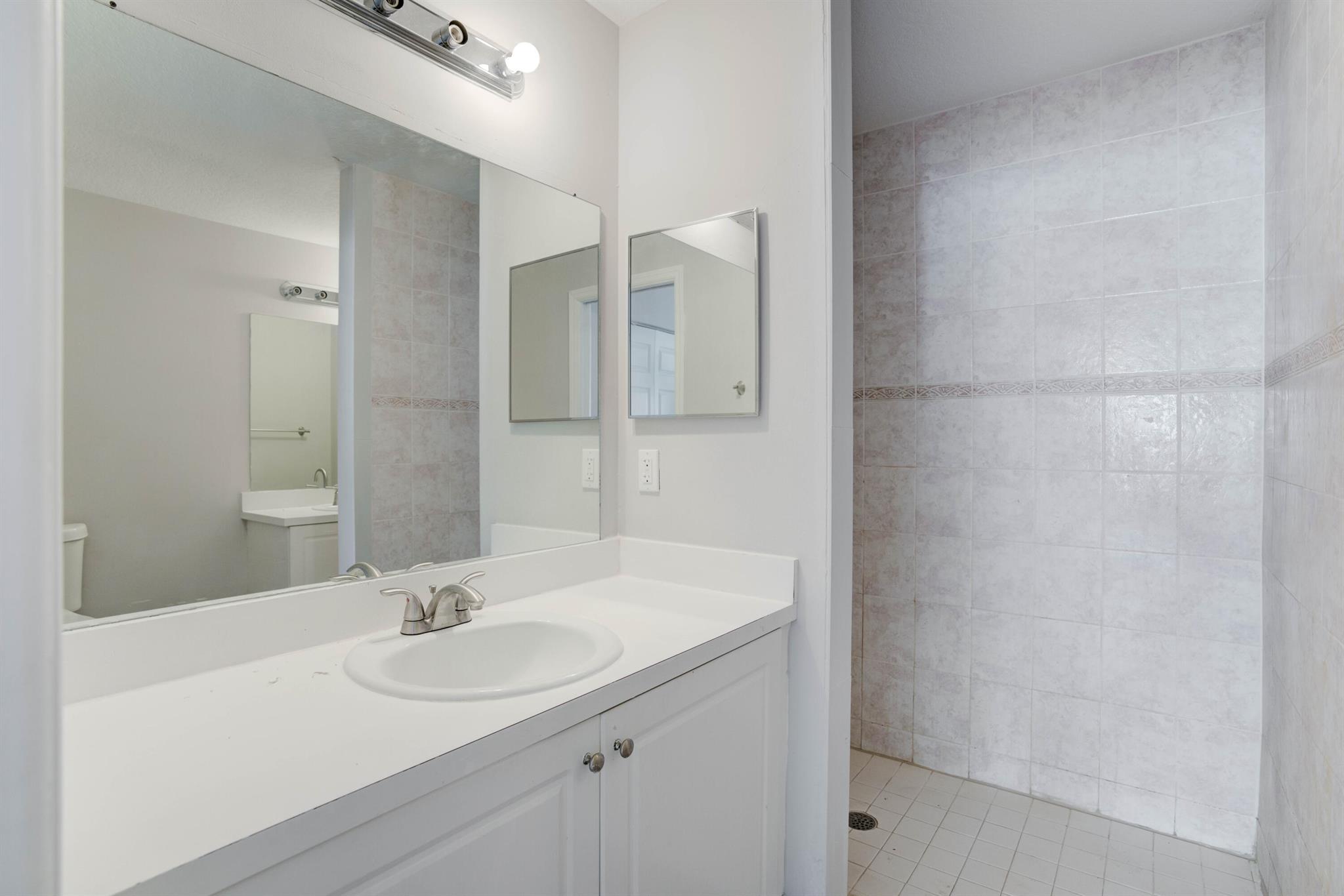 Palm Villas - Residential Lease