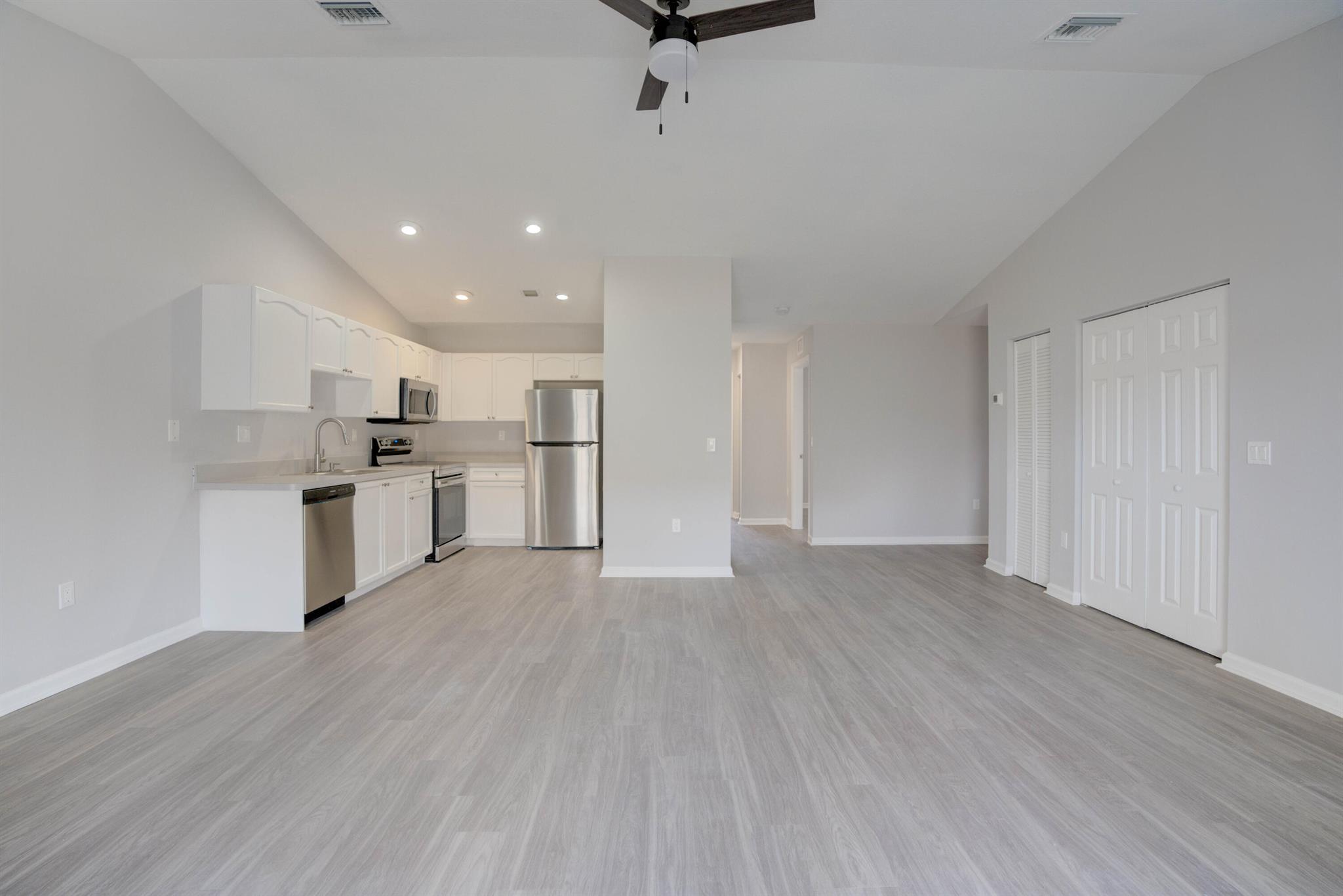 Palm Villas - Residential Lease