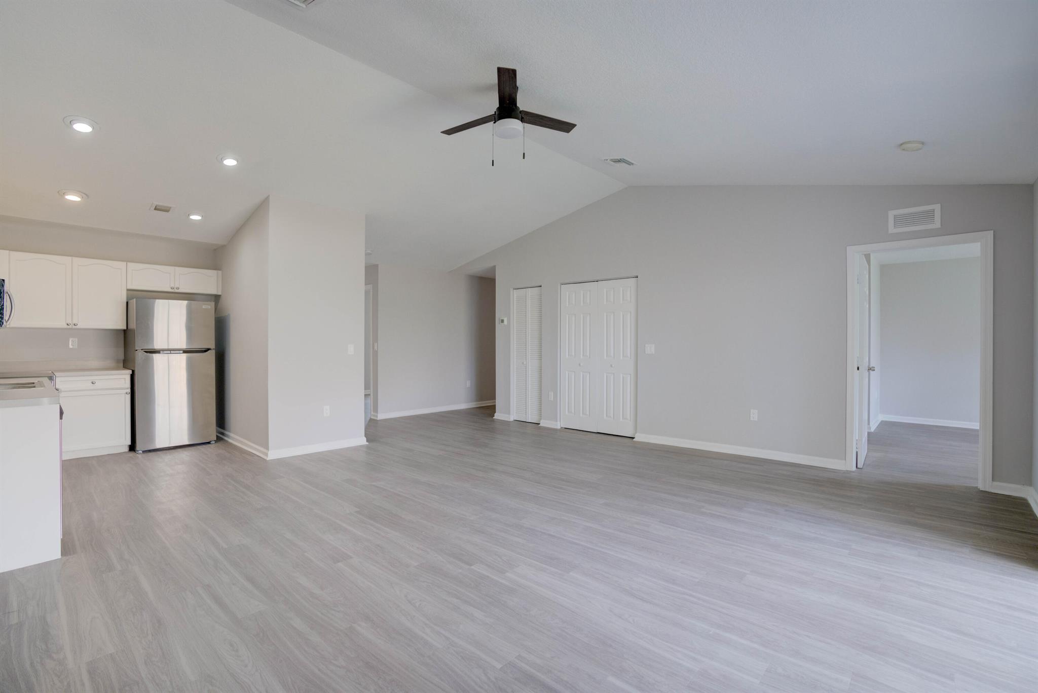 Palm Villas - Residential Lease