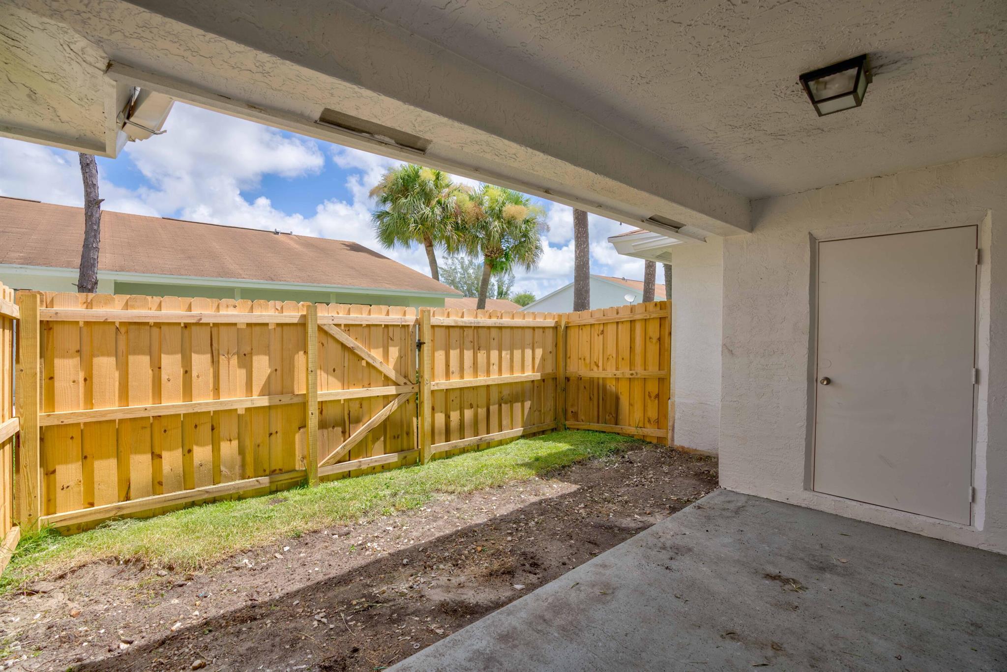 Palm Villas - Residential Lease