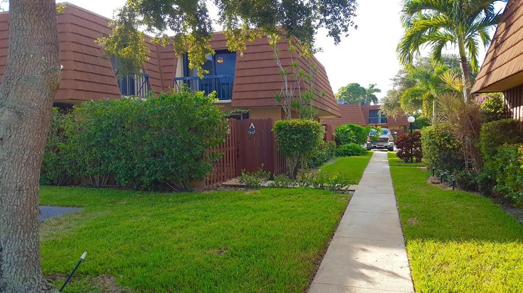 Photo of 825 Center Street #49a, Jupiter, FL 33458 (MLS # R10773526)