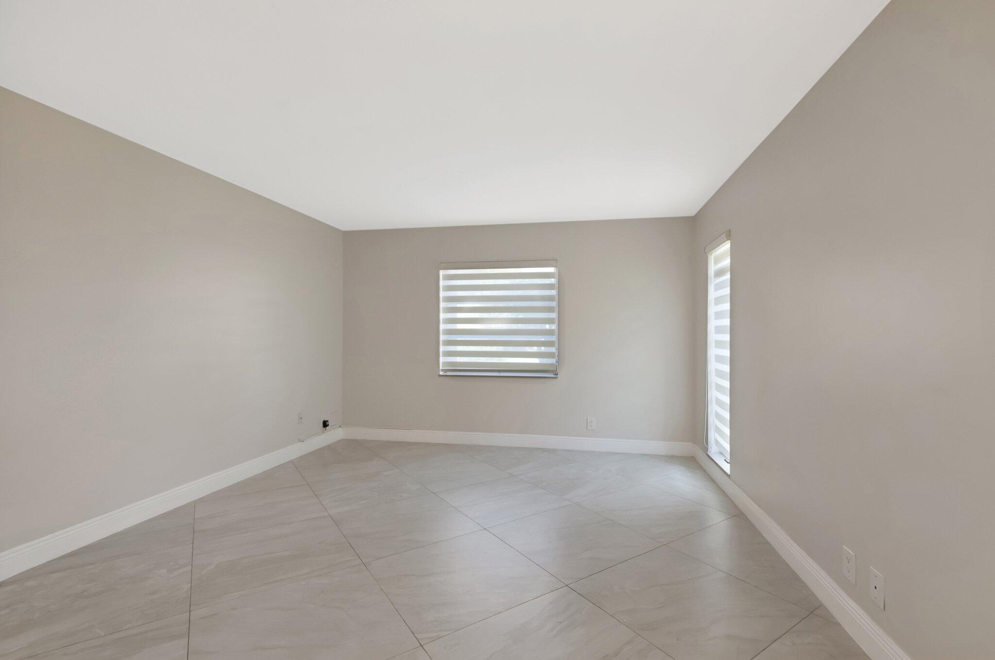 PINES OF DELRAY CONDO - Residential Lease