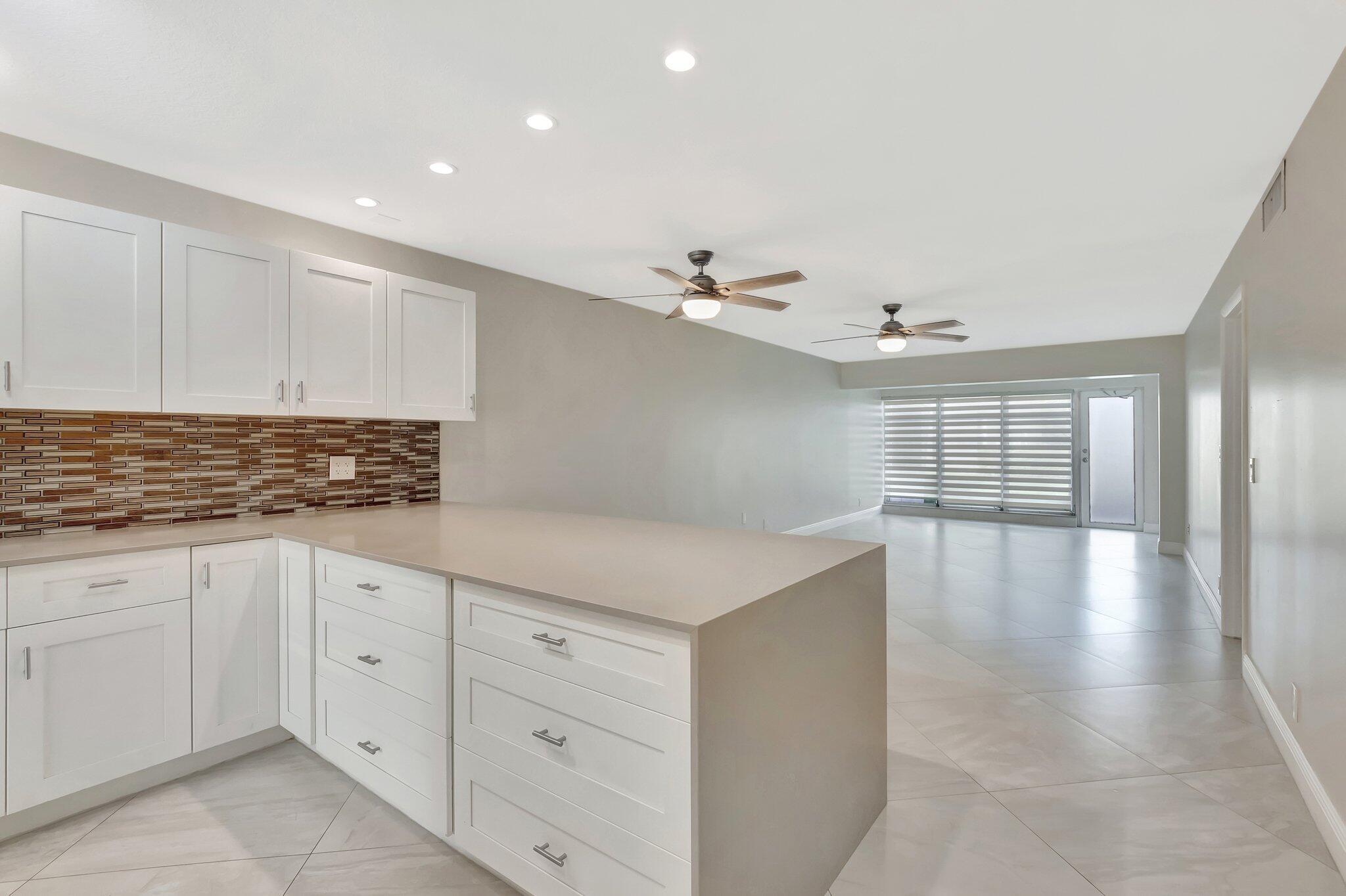 PINES OF DELRAY CONDO - Residential Lease