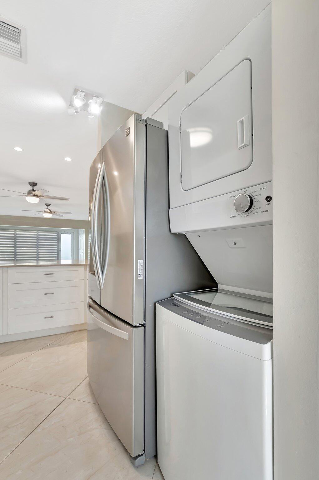 PINES OF DELRAY CONDO - Residential Lease