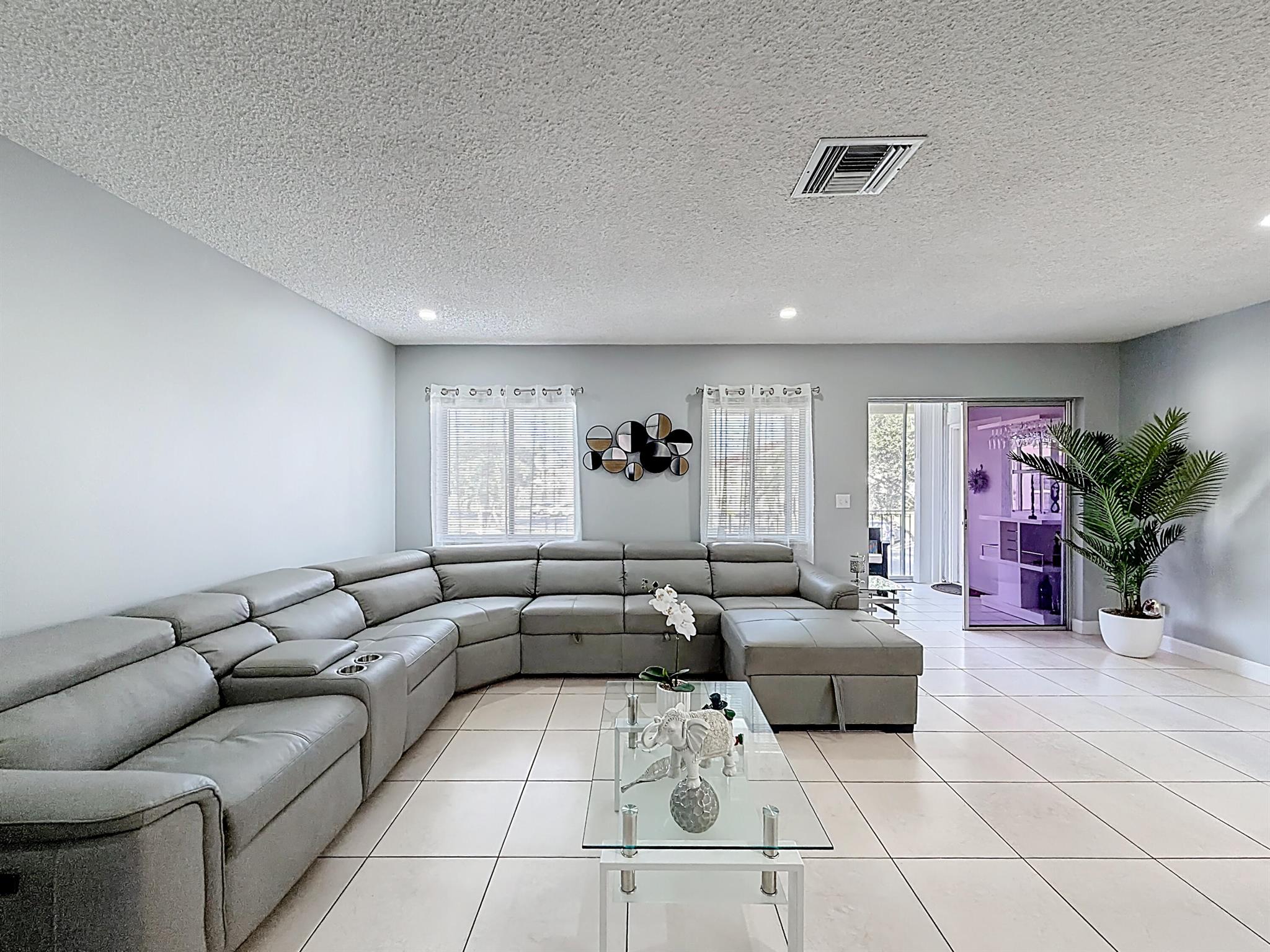 LA PINATA CONDO - Residential Lease