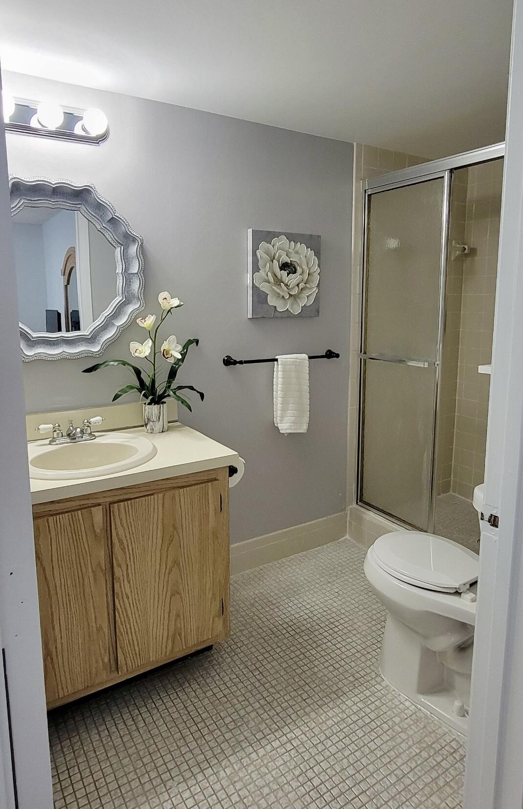 EVERGREEN I OF VILLS OF ORIOLE CONDO - Residential Lease