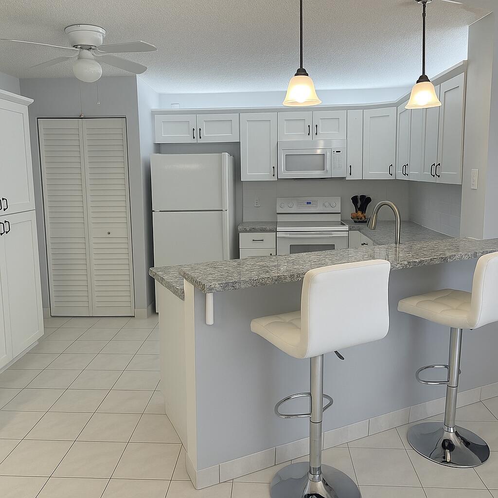 EVERGREEN I OF VILLS OF O - Residential Lease