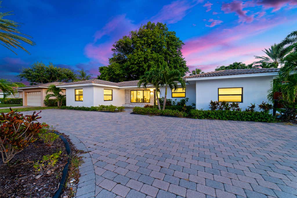 Photo of 324 Bamboo Road, Palm Beach Shores, FL 33404 (MLS # B26058352)