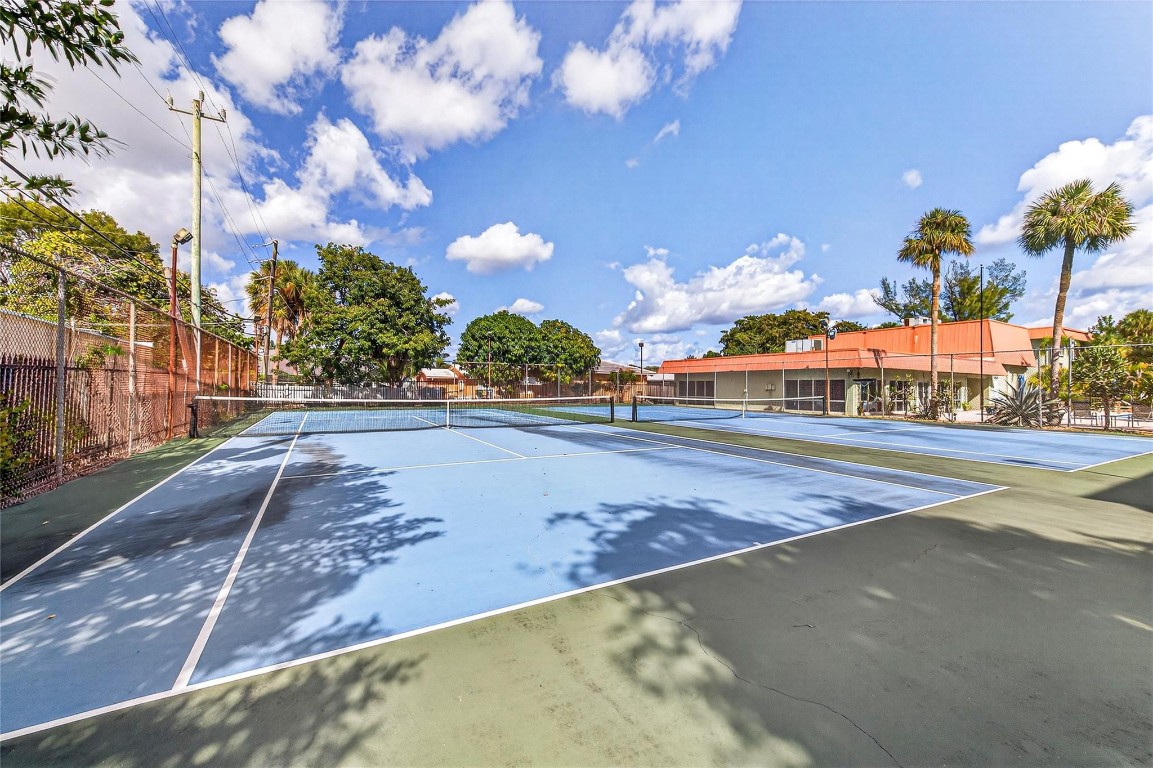 Racquet Club - Residential