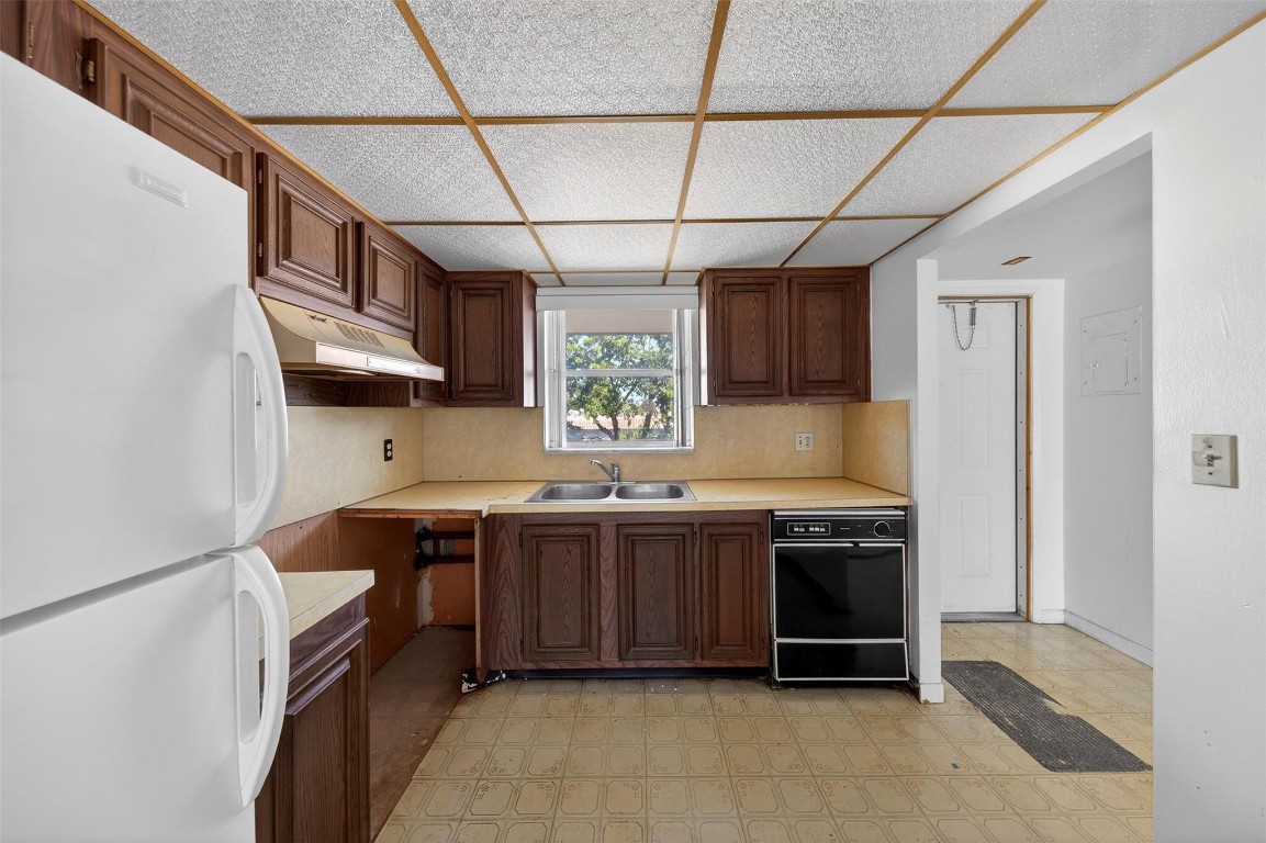 Racquet Club - Residential