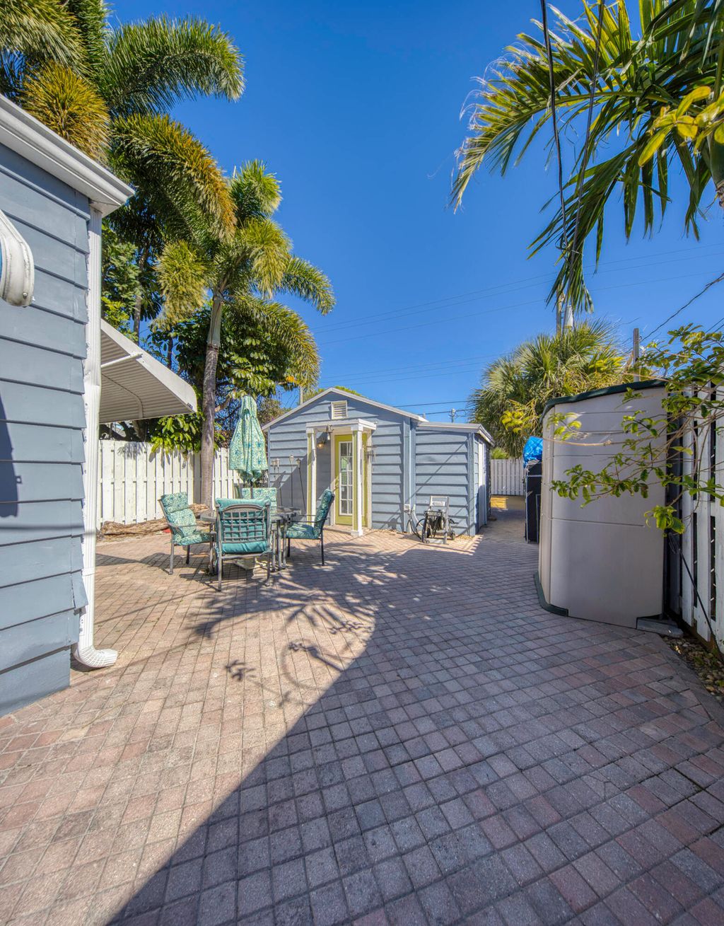 Photo of 320 N J Street #2, Lake Worth Beach, FL 33460 (MLS # R11160914)