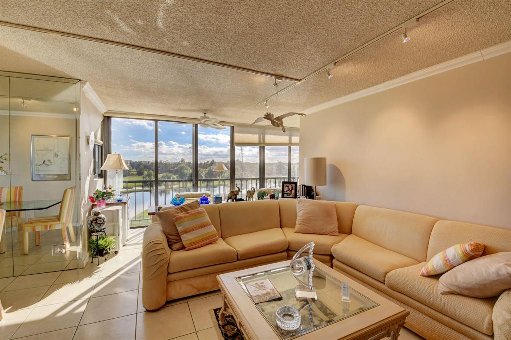 LAKEWOOD - Residential