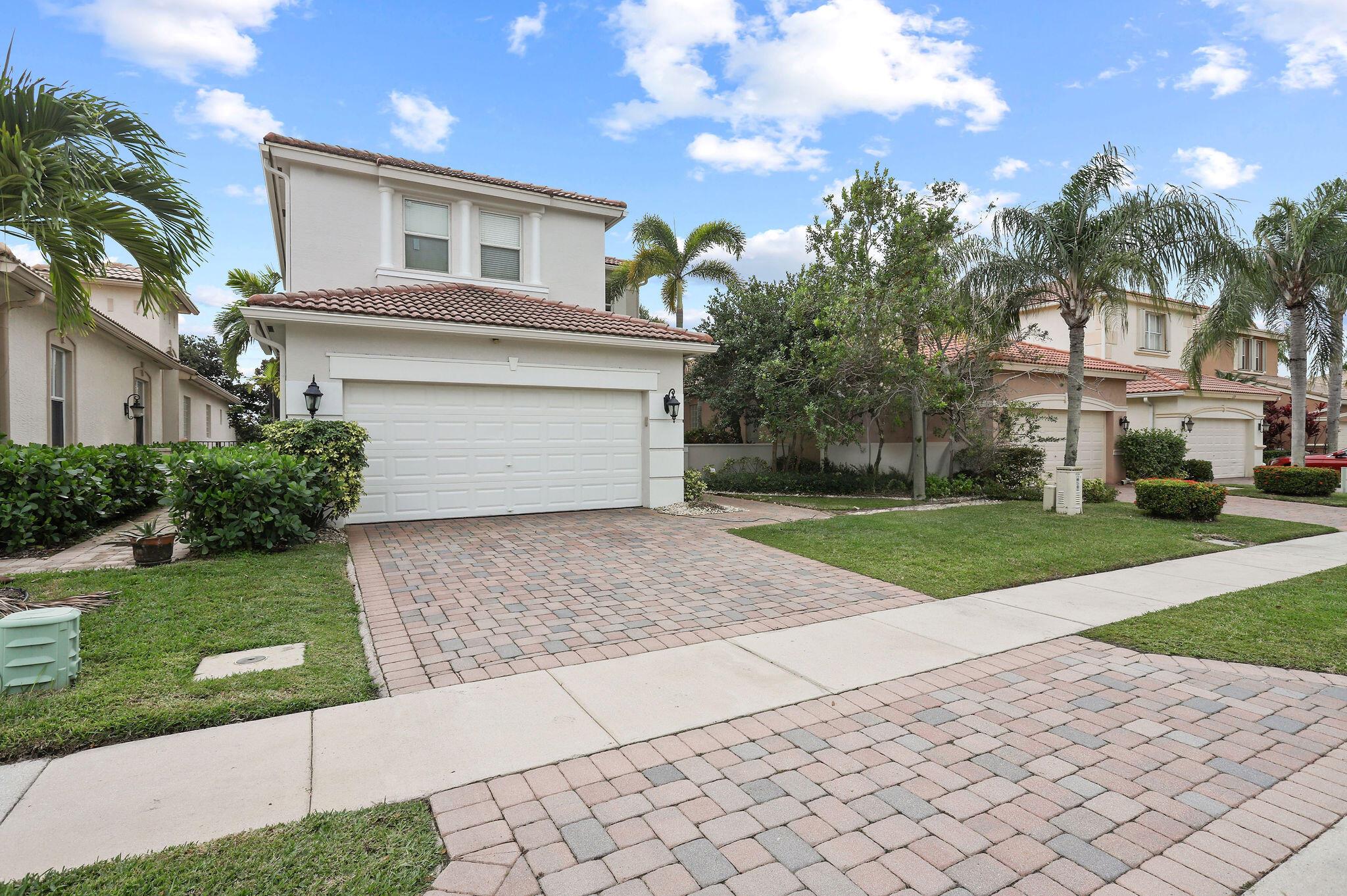 143 Isle Verde Way