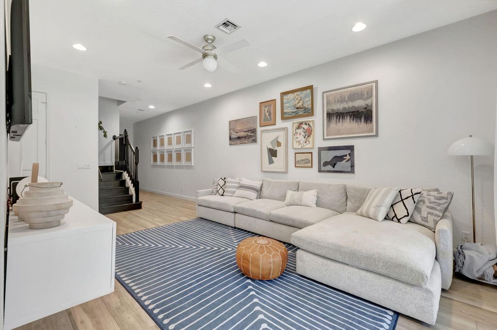 Photo of 148 Nottingham Place, Boynton Beach, FL 33426 (MLS # R10981643)