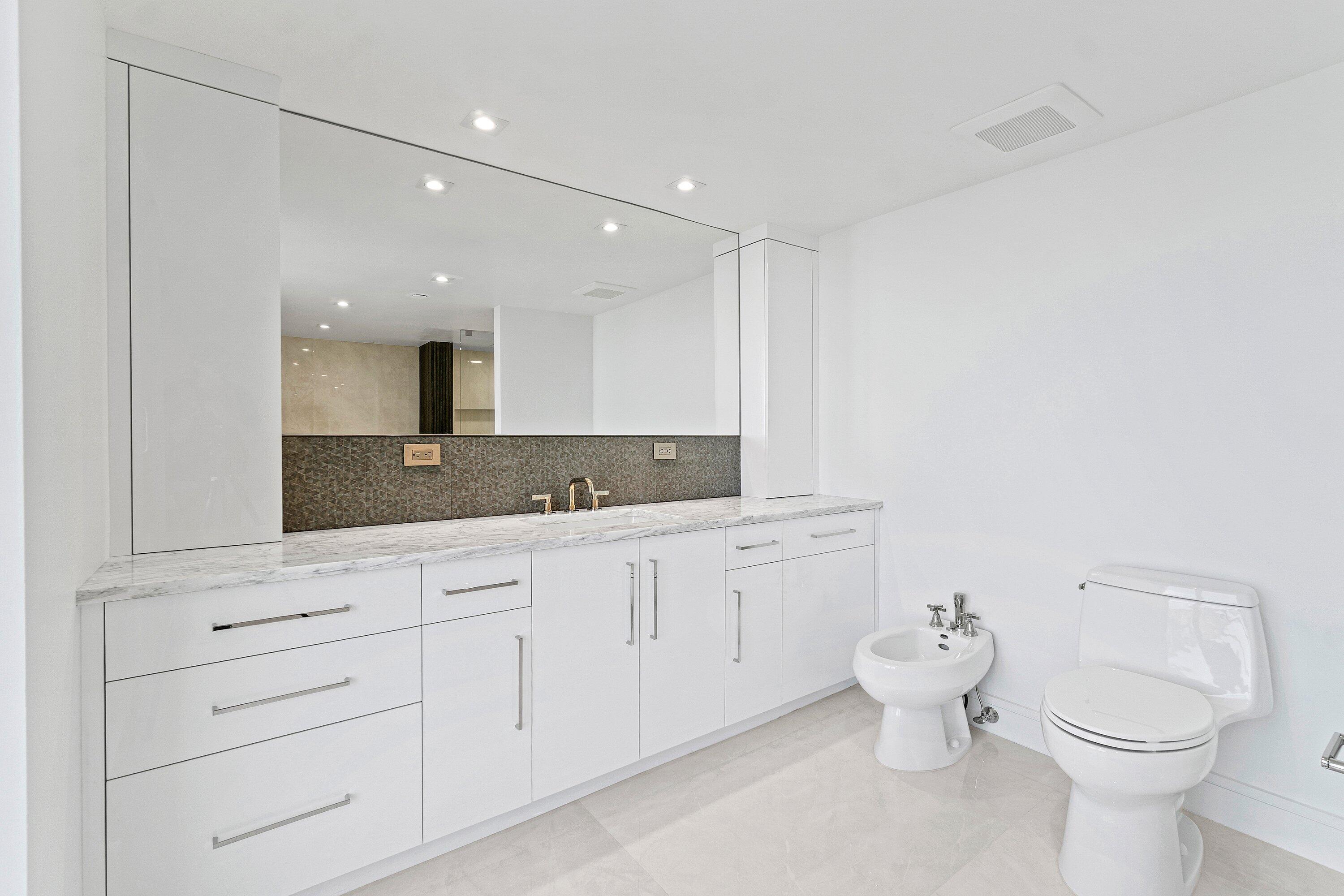 VILLA NOVA CONDO - Residential