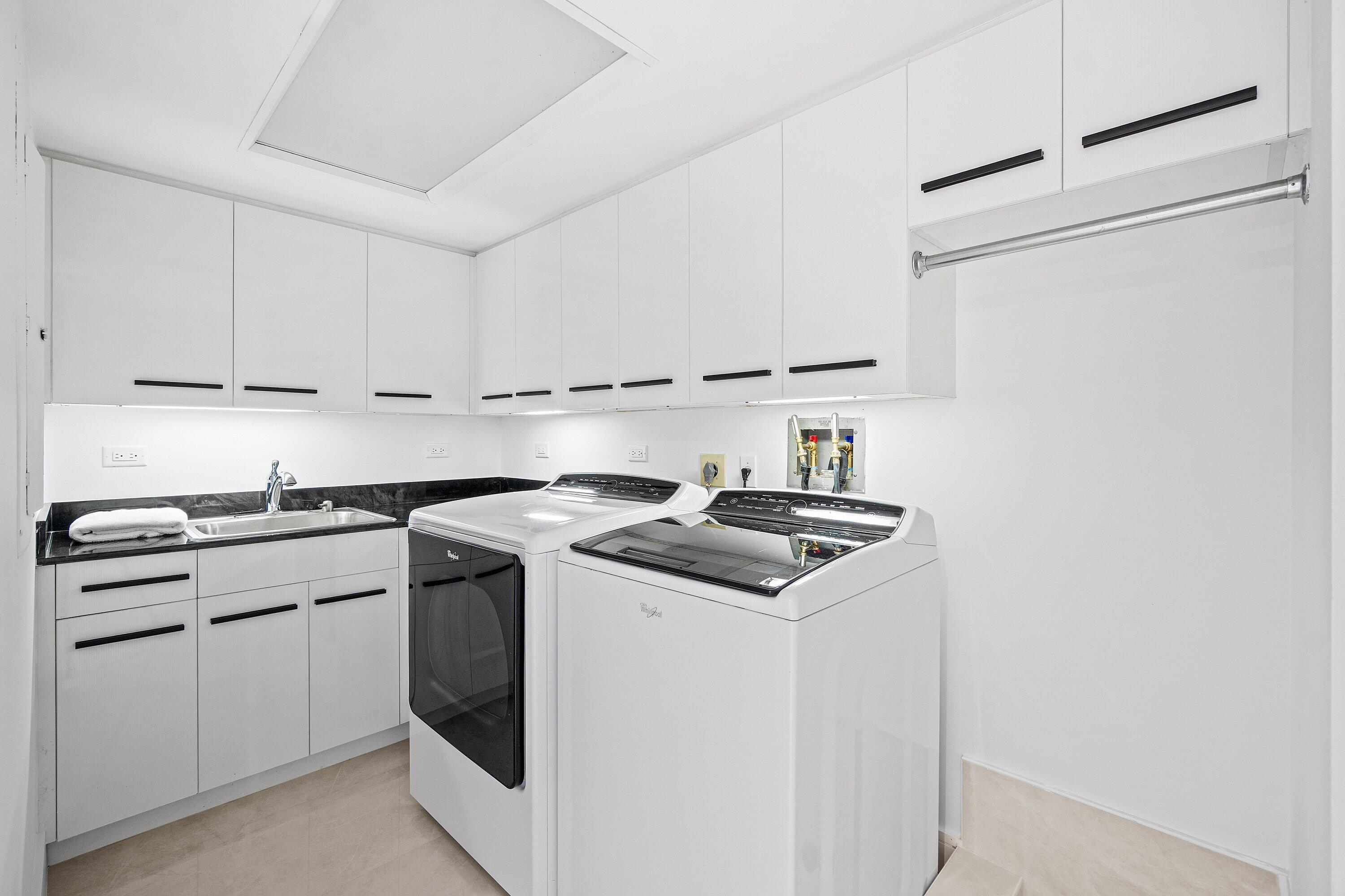VILLA NOVA CONDO - Residential