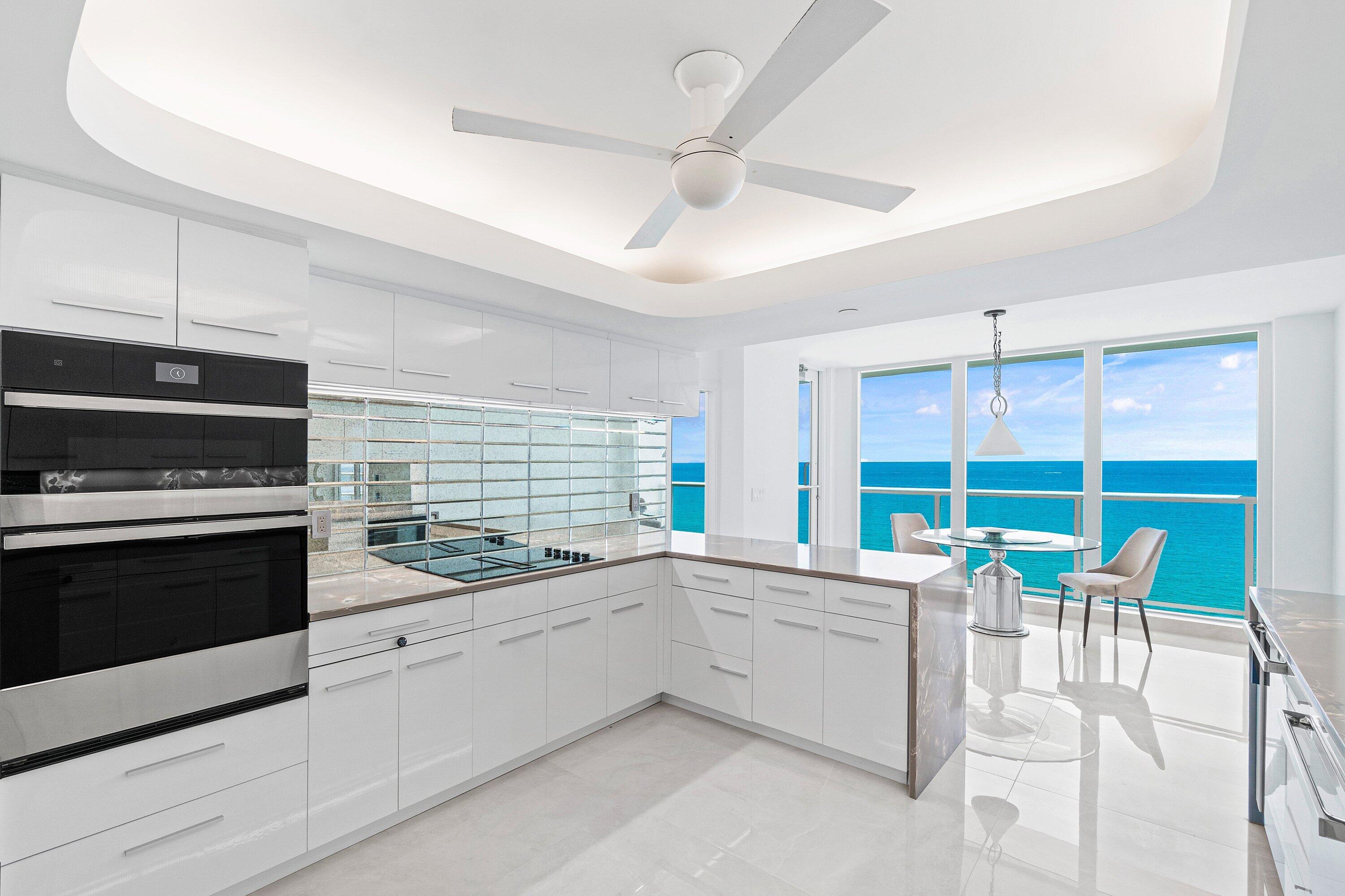 VILLA NOVA CONDO - Residential