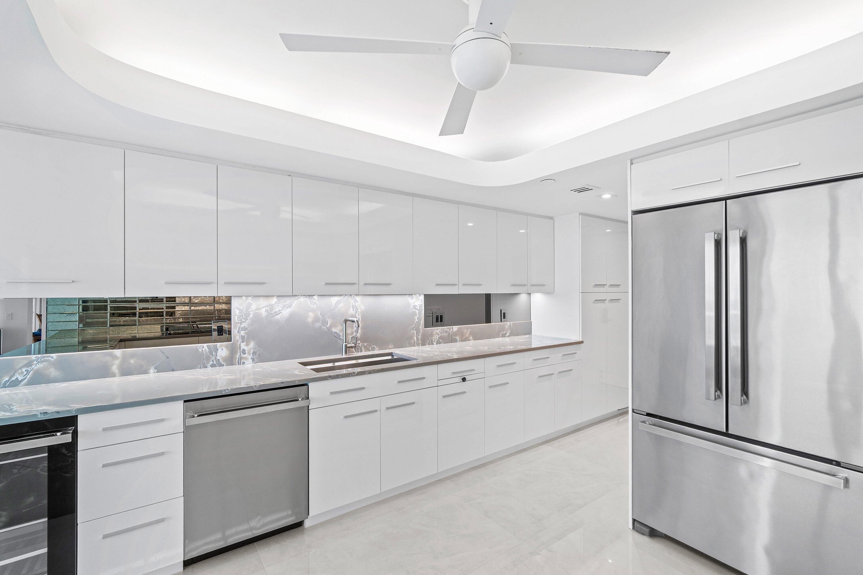 VILLA NOVA CONDO - Residential