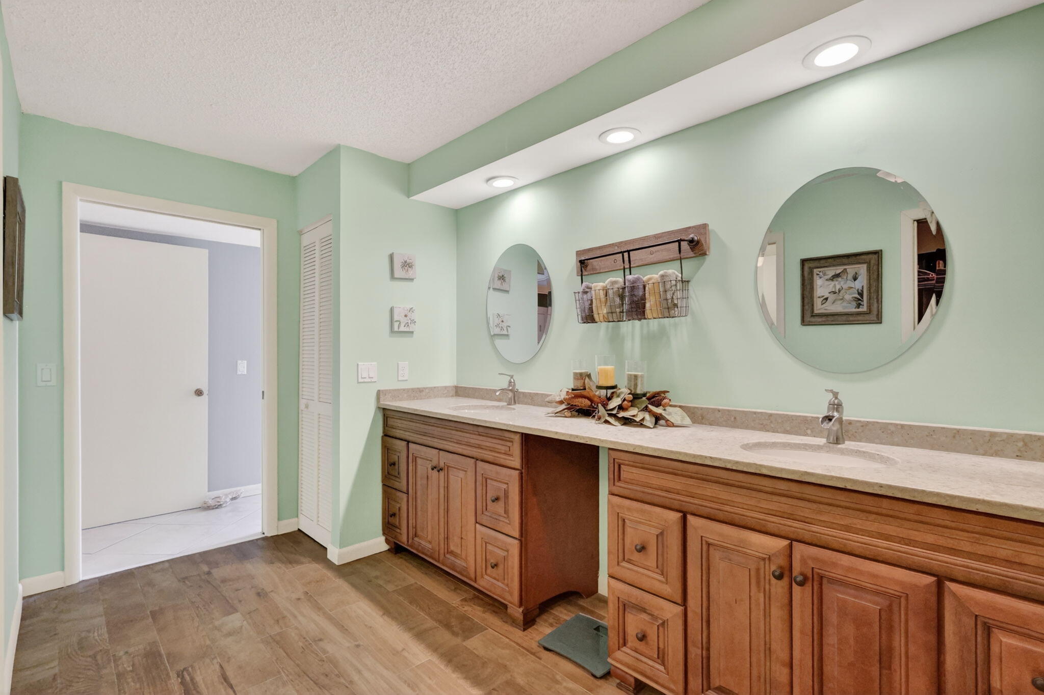 PRINCESS OF HUTCHINSON ISLAND - Residential Lease