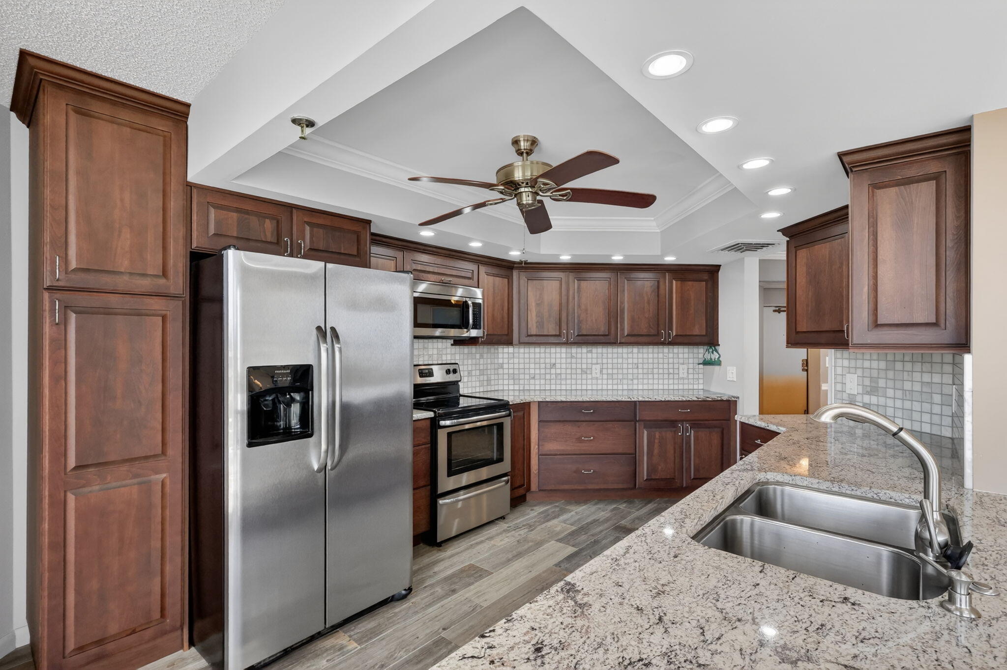 PRINCESS OF HUTCHINSON ISLAND - Residential Lease