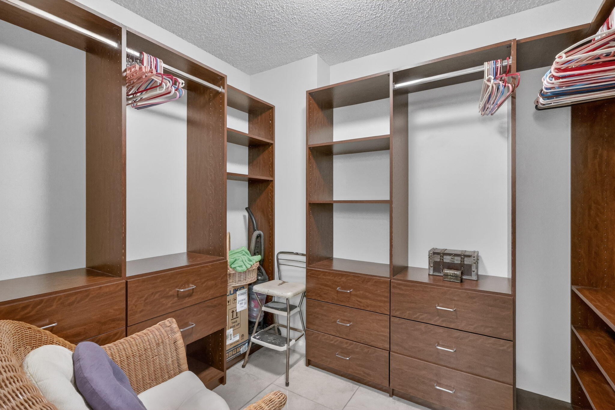 PRINCESS OF HUTCHINSON ISLAND - Residential Lease