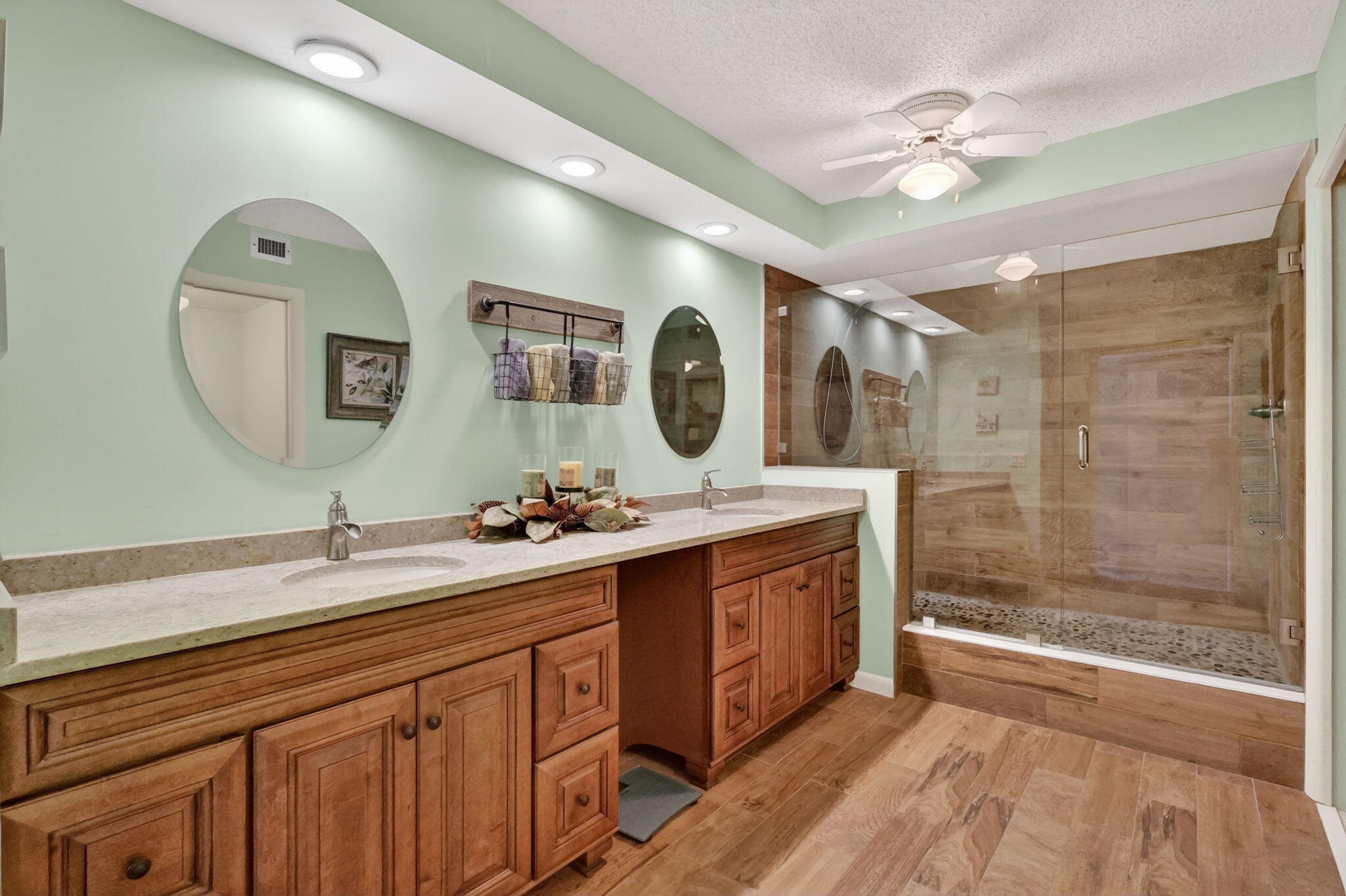 PRINCESS OF HUTCHINSON ISLAND - Residential Lease