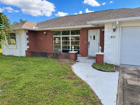 Tiny photo for 411 SE SUNNYDALE Lane, Port Saint Lucie, FL 34983 (MLS # B26090074)