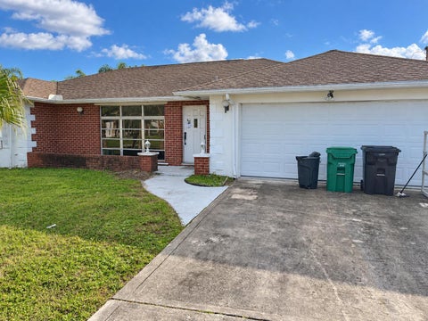 Tiny photo for 411 SE SUNNYDALE Lane, Port Saint Lucie, FL 34983 (MLS # B26090074)