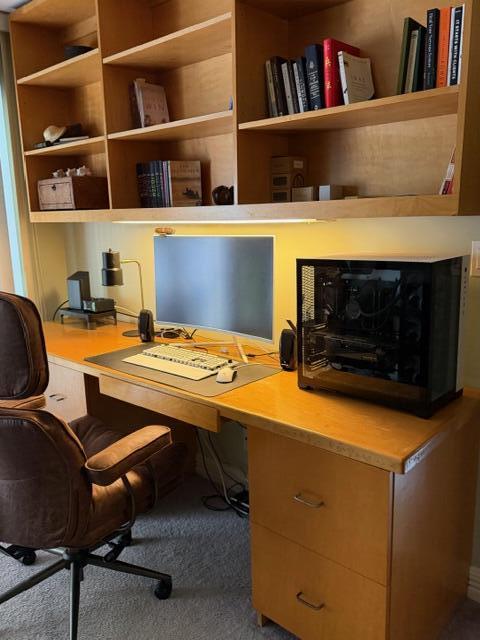 LANDS OF THE PRESIDENT CONDO 5 - Residential Lease