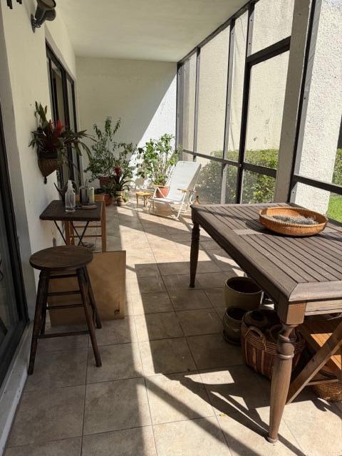 LANDS OF THE PRESIDENT CONDO 5 - Residential Lease