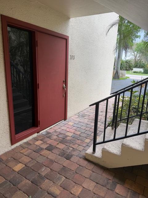 LANDS OF THE PRESIDENT CONDO 5 - Residential Lease