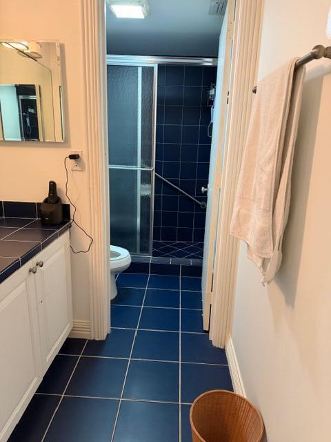 LANDS OF THE PRESIDENT CONDO 5 - Residential Lease