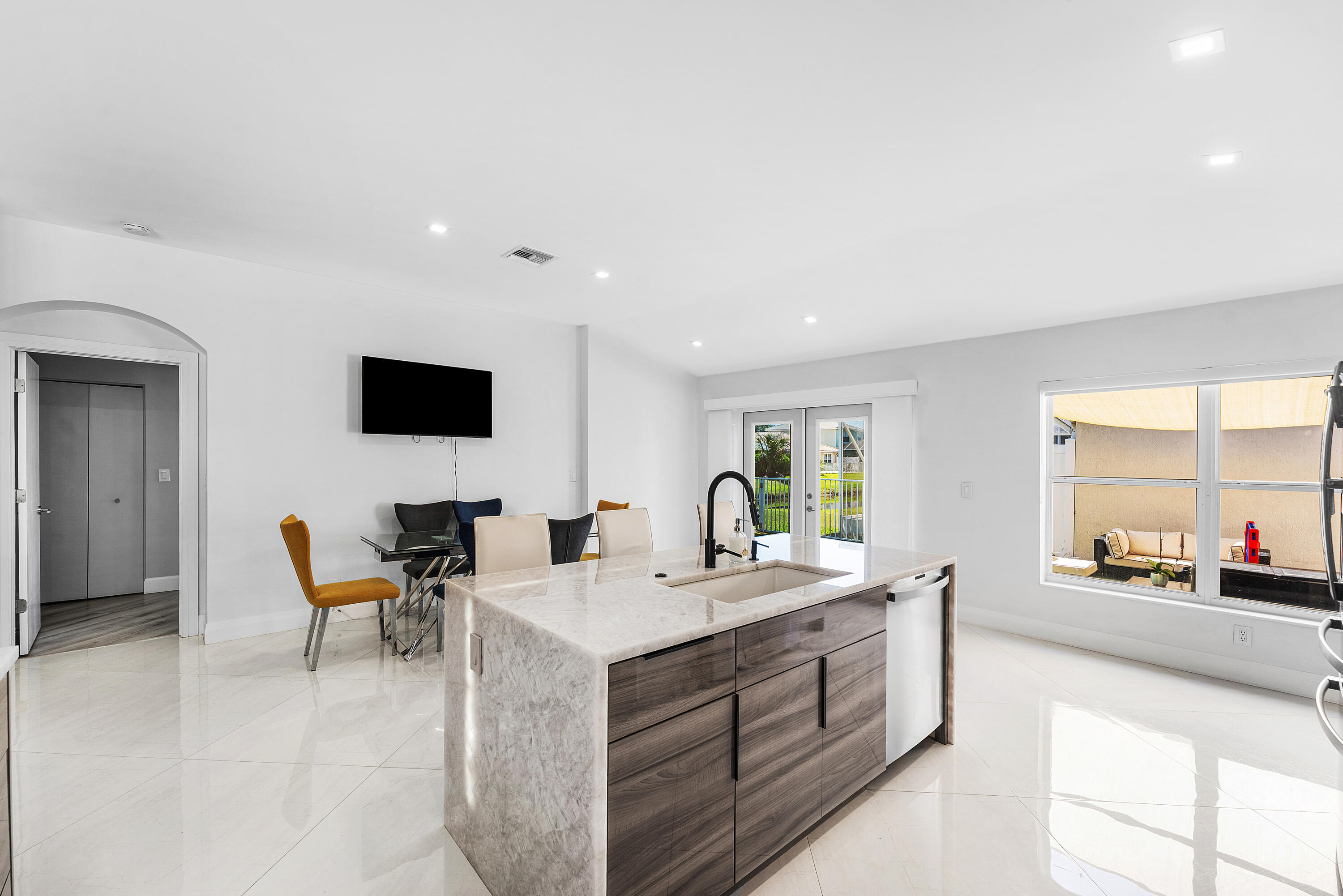 LANTERN KEY - Residential