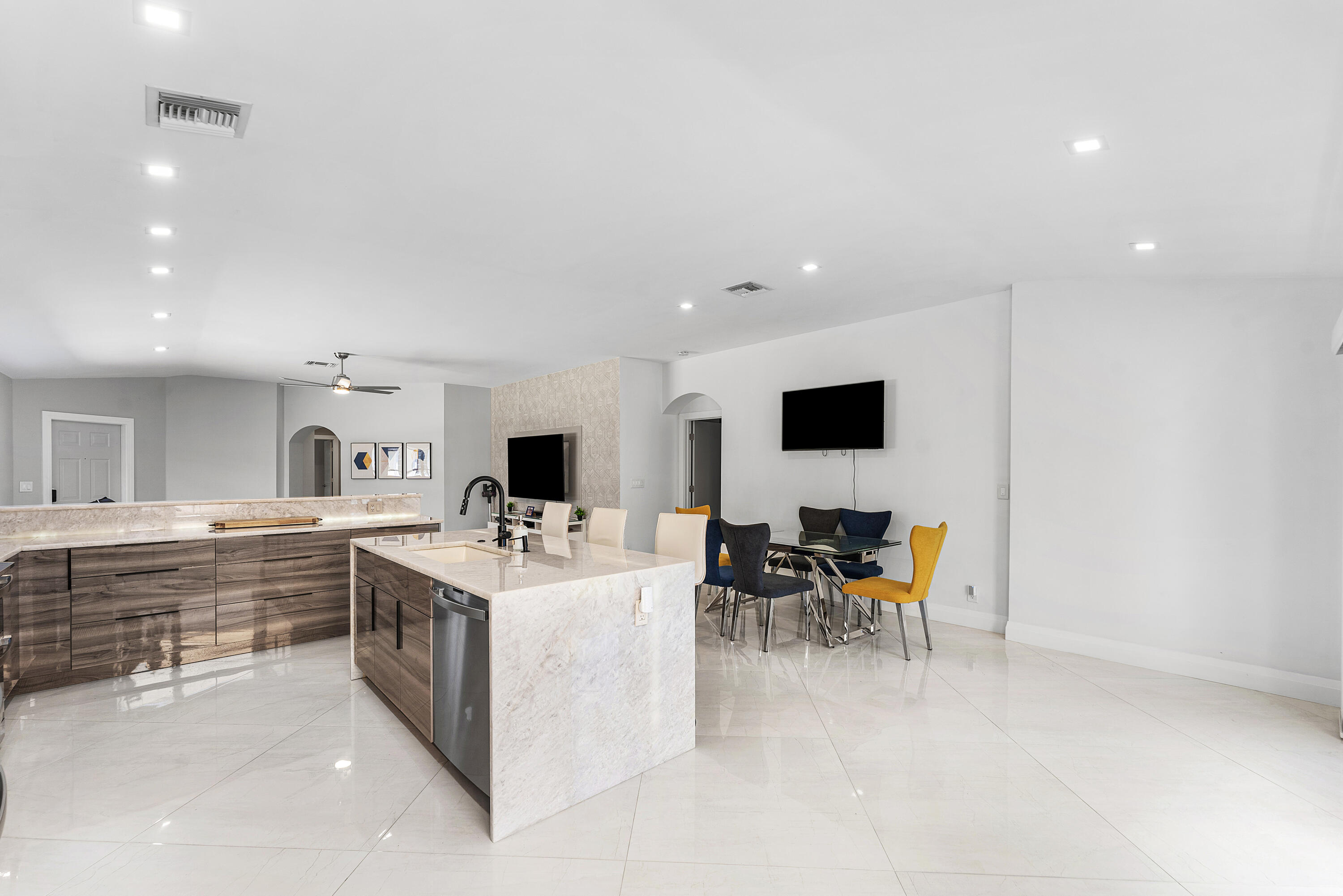 LANTERN KEY - Residential