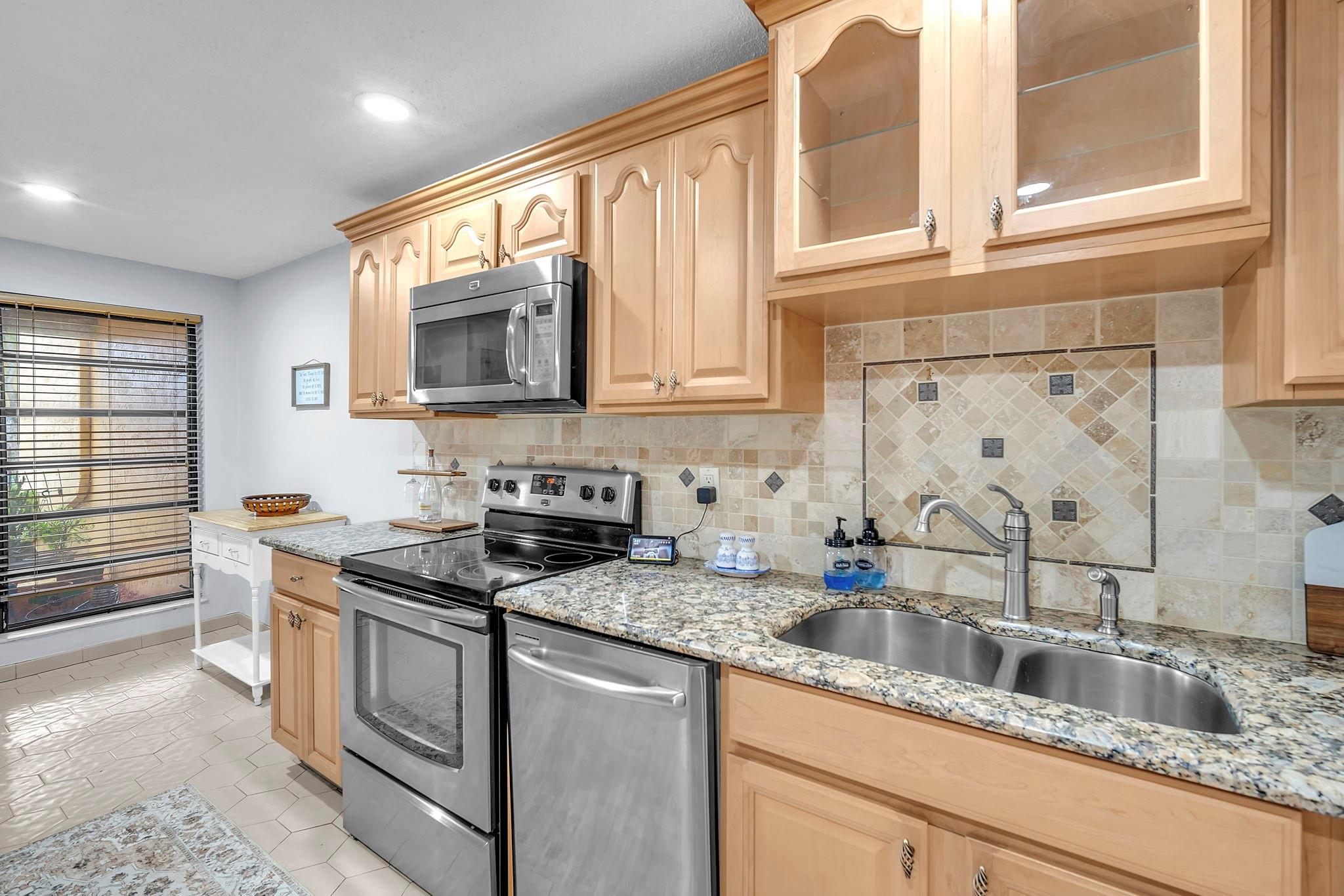 Westview Condominium 5 - Residential